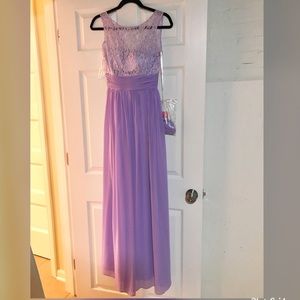 Lavender sleeveless maxi lace dress